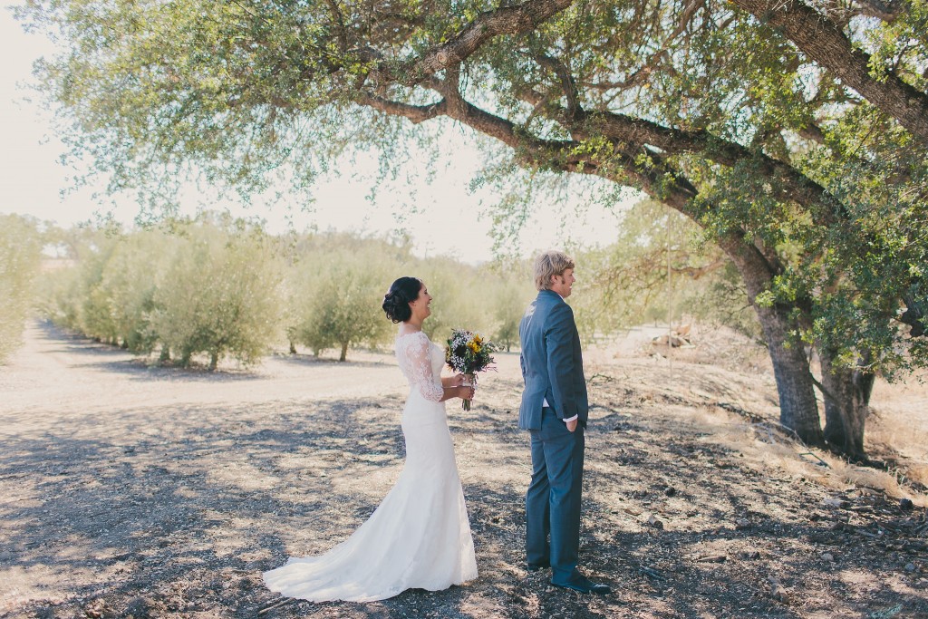 Elegant Backyard Wedding | Lindsey Gomes Photography_0005