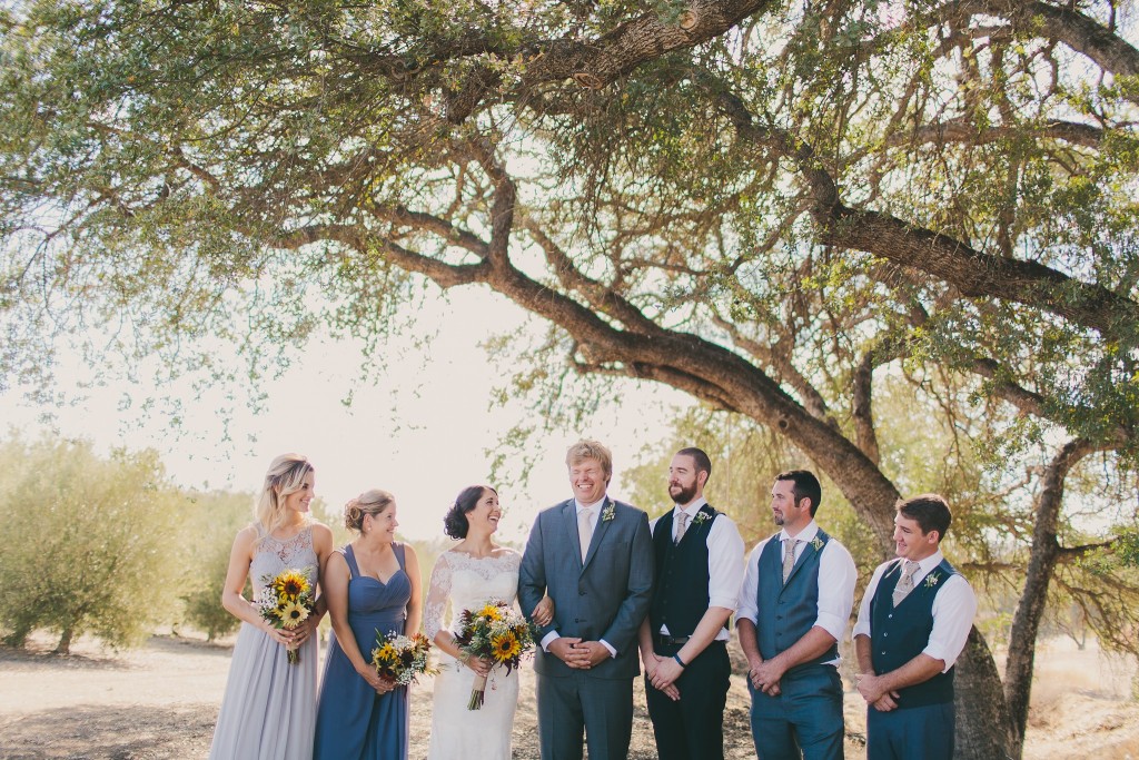 Elegant Backyard Wedding | Lindsey Gomes Photography_0022
