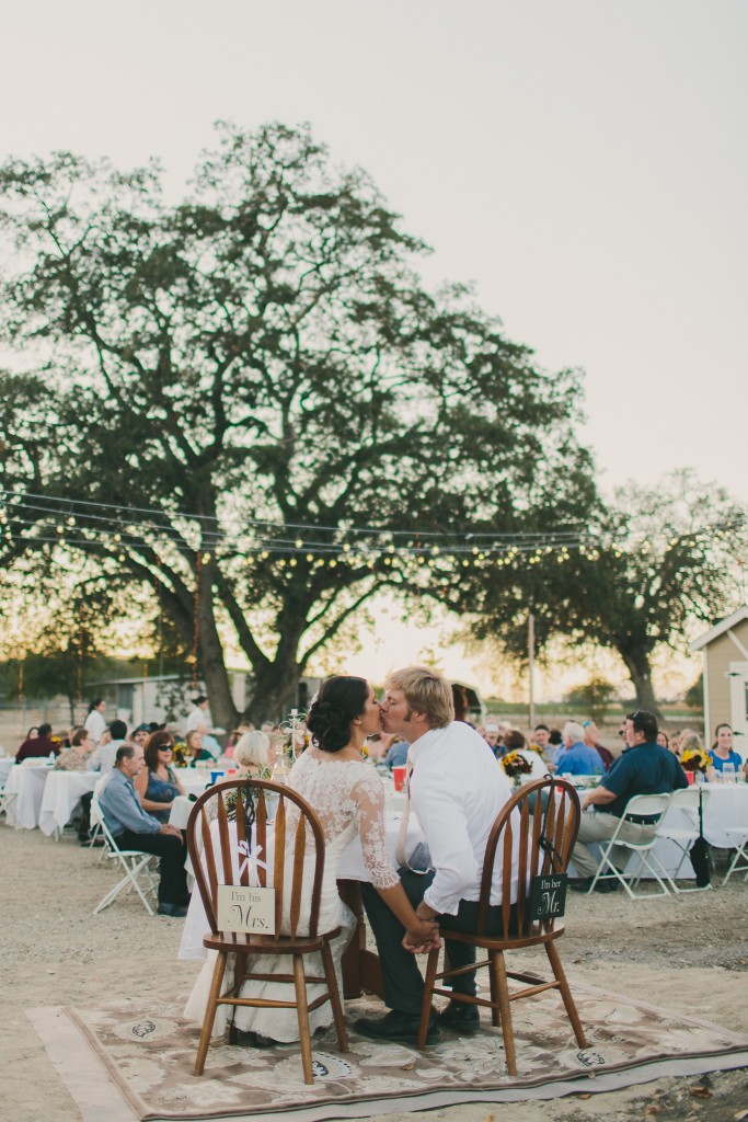 Elegant Backyard Wedding | Lindsey Gomes Photography_0045